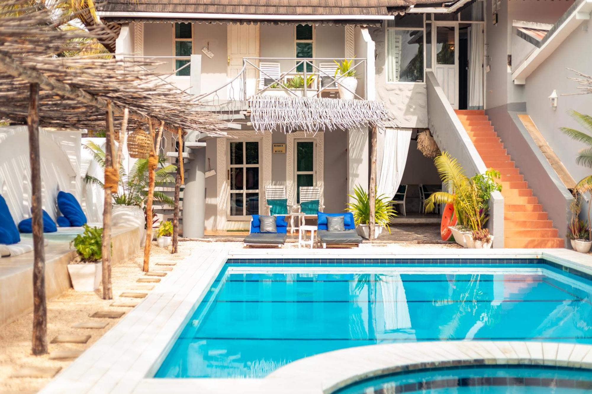 B4 Boutique Hotel Паже Екстериор снимка