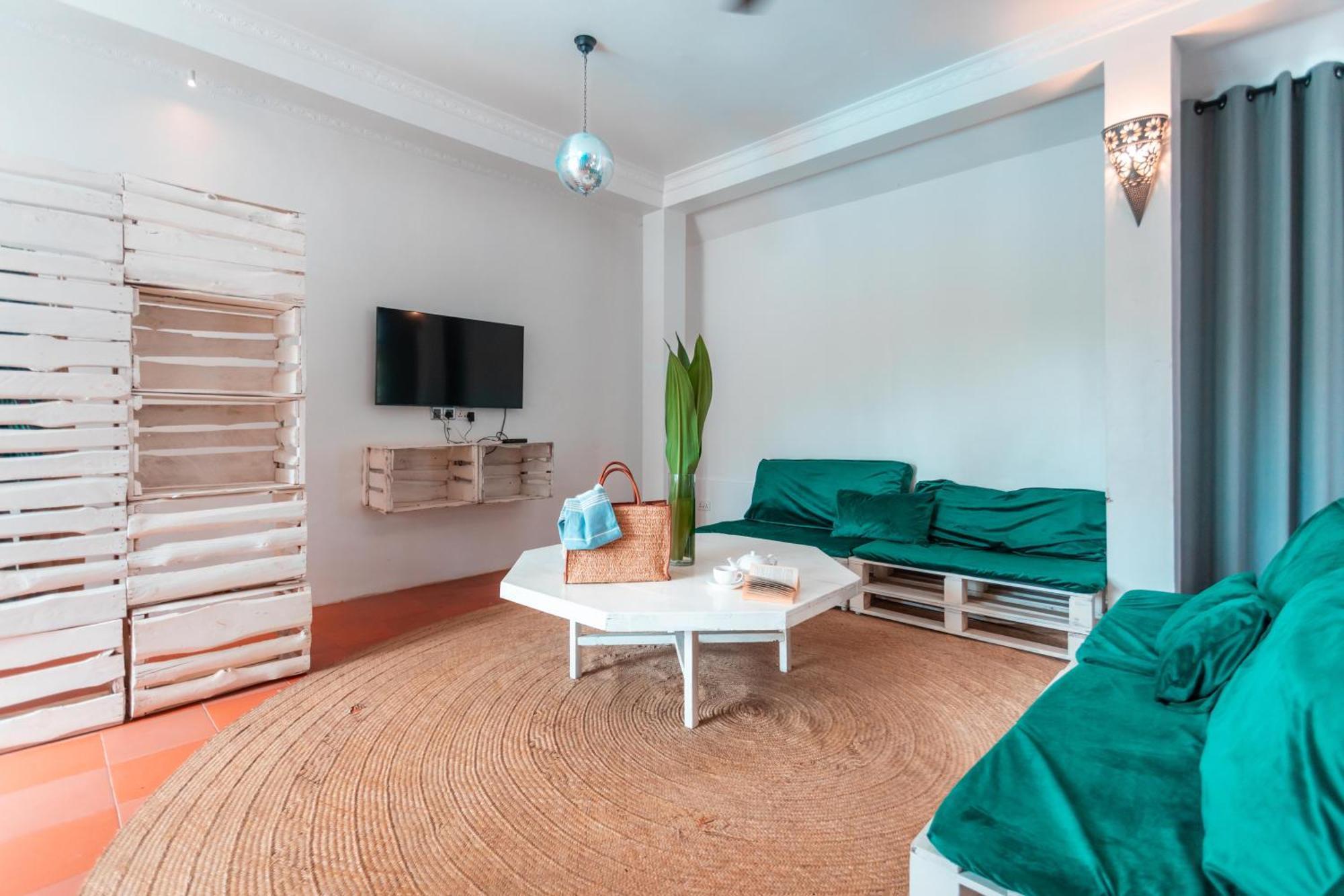 B4 Boutique Hotel Паже Екстериор снимка